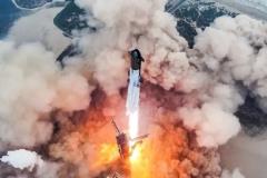 马斯克宣布火星计划：SpaceX两年内发射5艘无人星舰，四年内载人任务或成现实