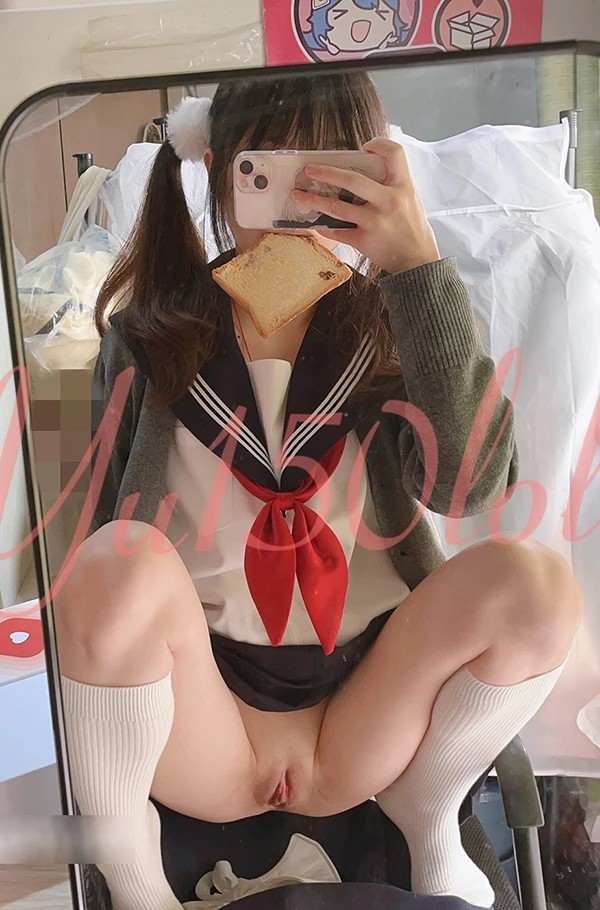 玉宝水手服福利姬魅力全开！@彼女饲育尺度私拍合集大公开