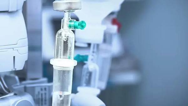如何健康减肥：女孩“药物减肥”致心跳骤停，揭秘不当减肥方法的严重后果