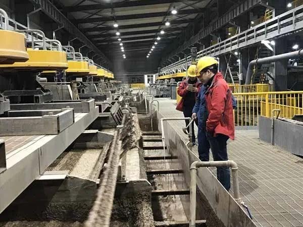 中国加强对美出口管制：镓、锗、锑等关键资源成贸易冲突新焦点